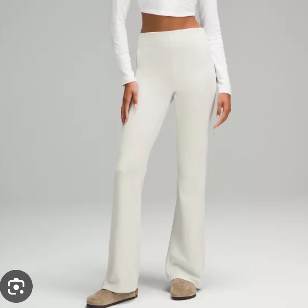 Ribbed Softstreme Flared Pant